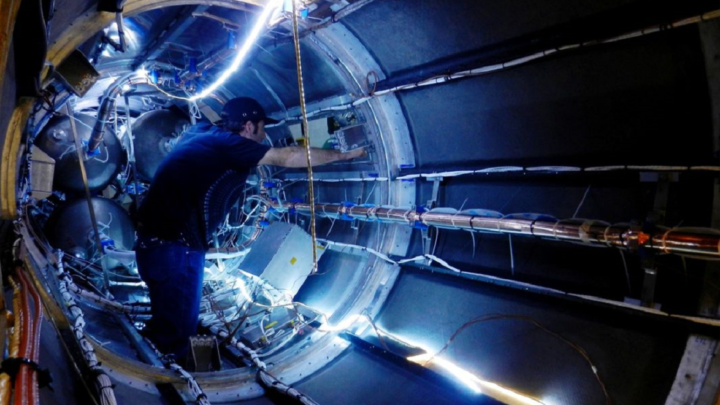 LICENCIATURA EN INGENIERÍA AEROESPACIAL