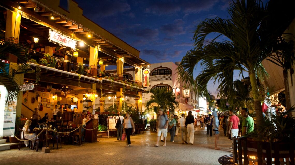 CERCA DE 3 MILLONES DE TURISTAS VIAJARÁN POR MÉXICO EL PRÓXIMO FIN DE SEMANA LARGO CERCA DE 3 MILLONES DE TURISTAS VIAJARÁN POR MÉXICO EL PRÓXIMO FIN DE SEMANA LARGO