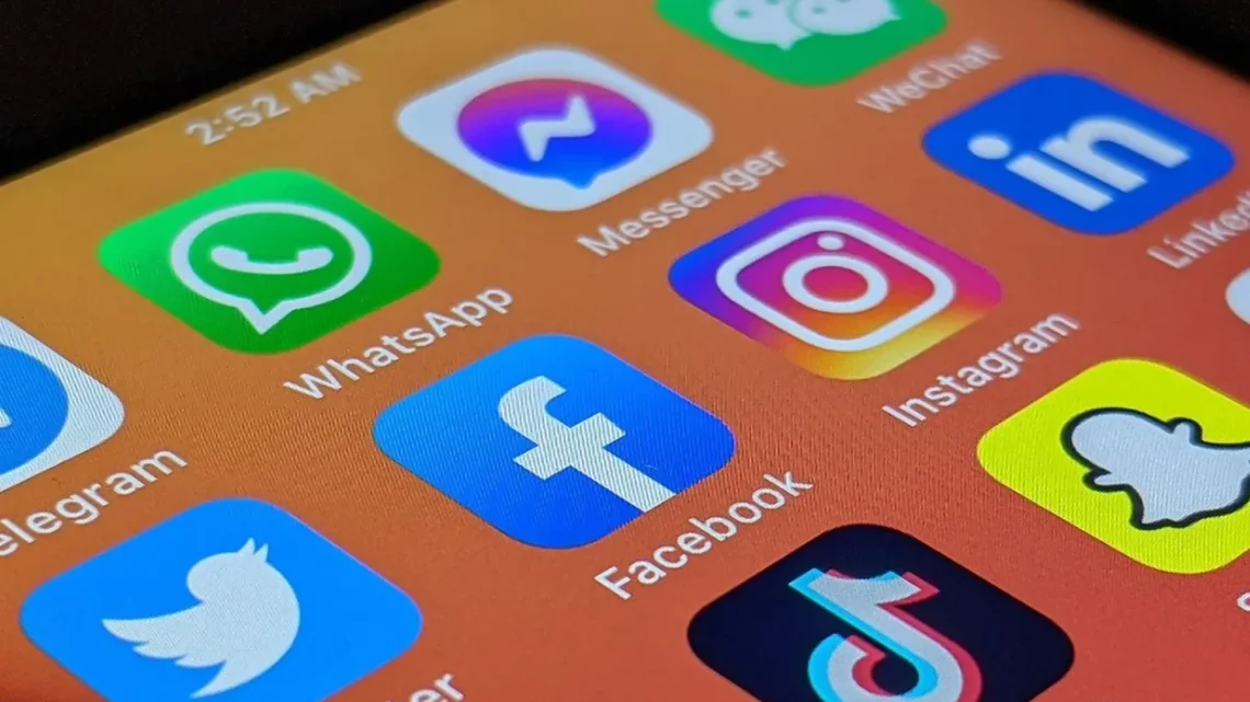 EL FORMATO DE VIDEO ESTÁ REIMPULSANDO A FACEBOOK EL FORMATO DE VIDEO ESTÁ REIMPULSANDO A FACEBOOK