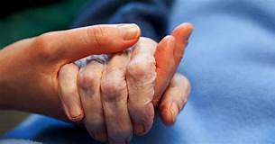 LEGALIZAR LA EUTANASIA PERMITIRÍA EVITAR ABUSOS