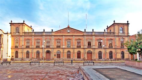 NO SE PUEDE ESCATIMAR RECURSOS A LA EDUCACIÓN SUPERIOR
