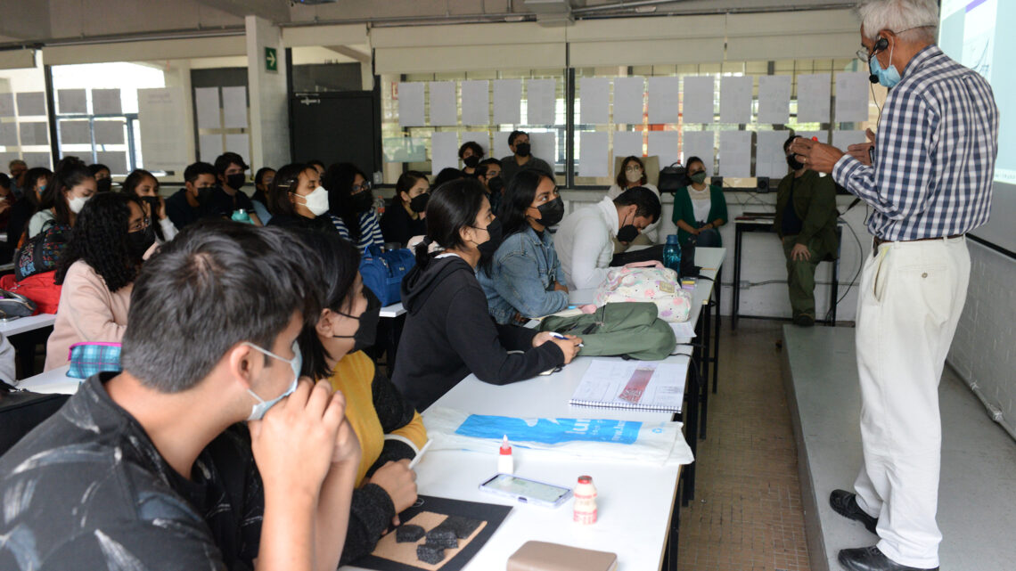 CASI 370 MIL UNIVERSITARIOS INICIARON CLASES CASI 370 MIL UNIVERSITARIOS INICIARON CLASES
