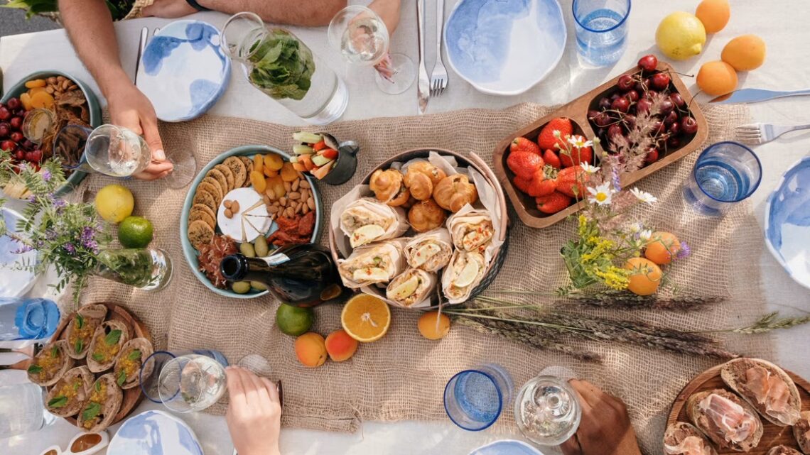 TRES EXPERIENCIAS GASTRONÓMICAS DIFERENTES TRES EXPERIENCIAS GASTRONÓMICAS DIFERENTES