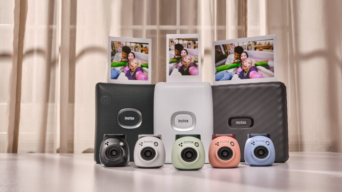 INSTAX PAL