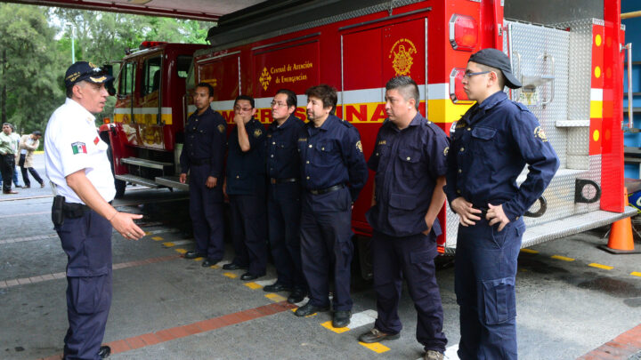 VOCACIÓN DE SERVICIO Y ENTREGA EN LA LABOR DE LOS BOMBEROS