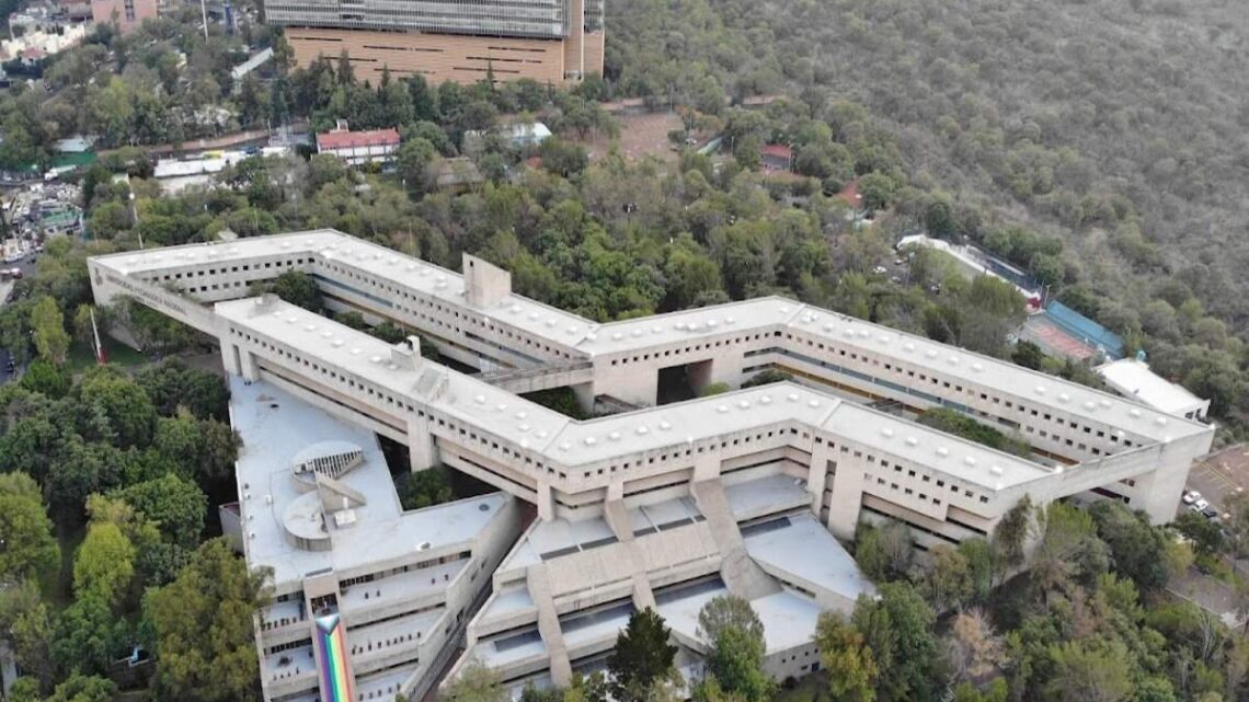 CONVOCATORIA PARA CUATRO LICENCIATURAS DE NIVELACIÓN EN LÍNEA PARA DOCENTES EN SERVICIO CONVOCATORIA PARA CUATRO LICENCIATURAS DE NIVELACIÓN EN LÍNEA PARA DOCENTES EN SERVICIO