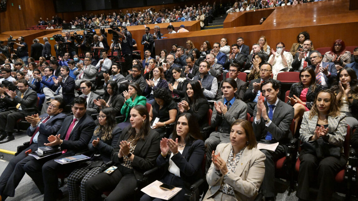 NO PUEDE HABER RETROCESO EN LA DIVISIÓN DE PODERES NO PUEDE HABER RETROCESO EN LA DIVISIÓN DE PODERES