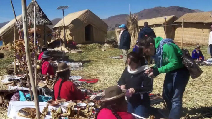 EN TURISMO, MÁS MUJERES LABORAN EN LA INFORMALIDAD