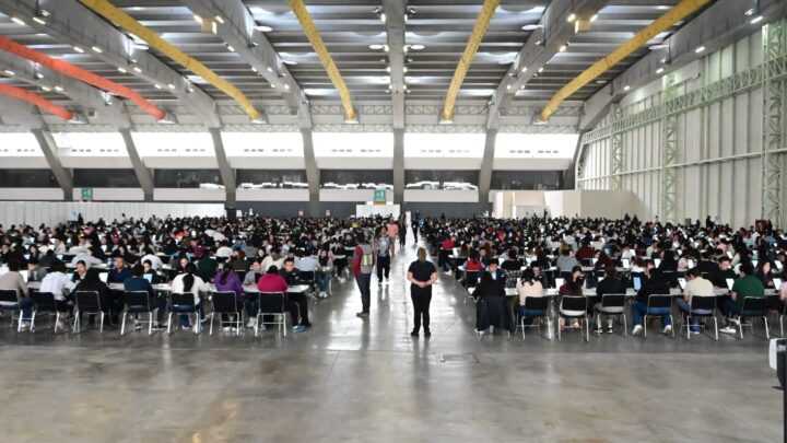 44 MIL 859 ASPIRANTES A PLAZA PARA ESTUDIAR ESPECIALIDAD