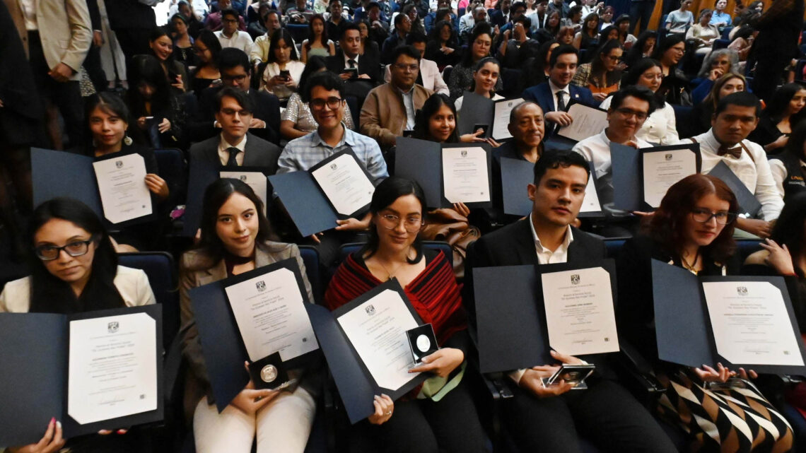 SERVICIO SOCIAL DE ESTUDIANTES Y ACADÉMICOS, UNO DE LOS PUENTES MÁS SÓLIDOS ENTRE LA UNIVERSIDAD Y LA SOCIEDAD