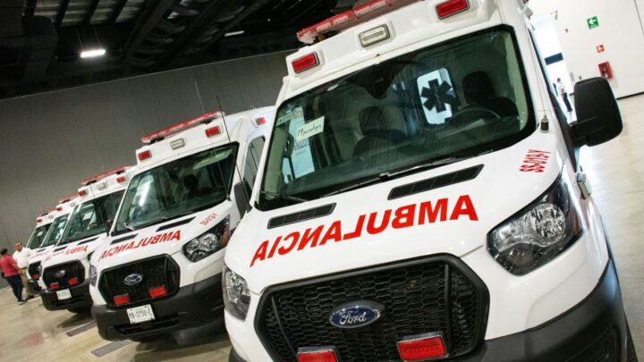 20 AMBULANCIAS A UNIDADES DE SALUD Y APOYOS A PERSONAS CON DISCAPACIDAD DE YUCATÁN