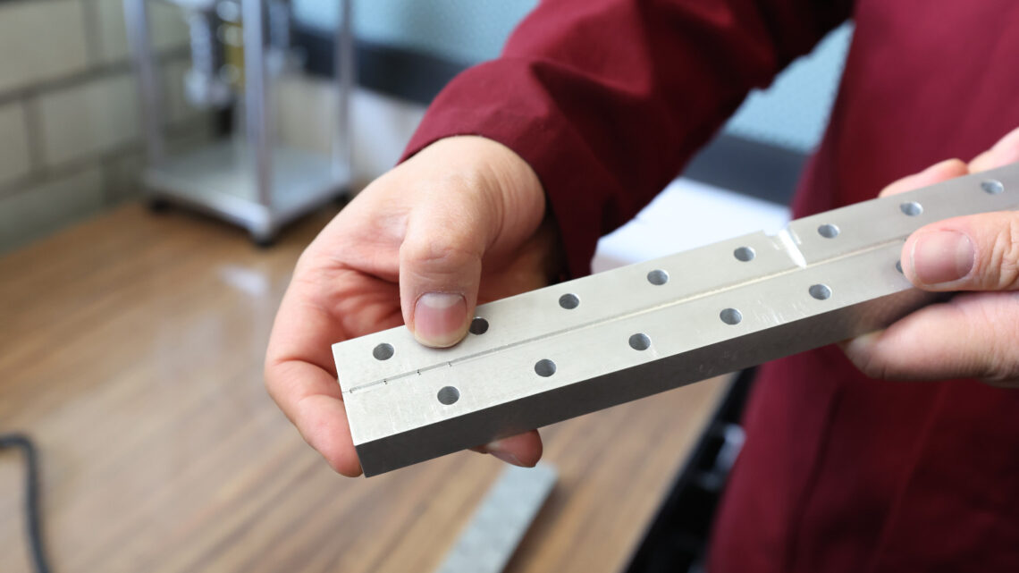 DESARROLLA ELECTRODOS PARA AMINORAR SIGNOS EN PACIENTES CON PARKINSON