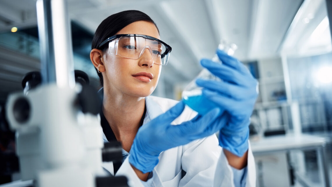CLORO BLANQUEADOR ELIMINA 99.9% DE VIRUS, BACTERIAS Y HONGOS CLORO BLANQUEADOR ELIMINA 99.9% DE VIRUS, BACTERIAS Y HONGOS