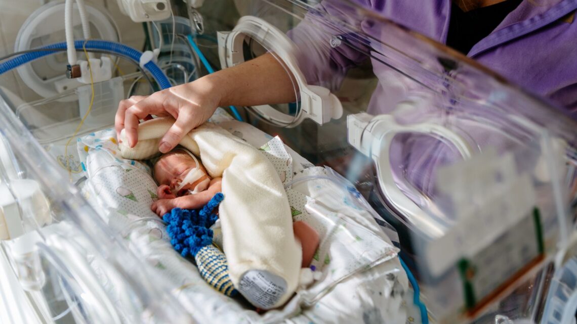 80% DE LOS BEBÉS PREMATUROS SON HIJOS DE MADRES ADOLESCENTES