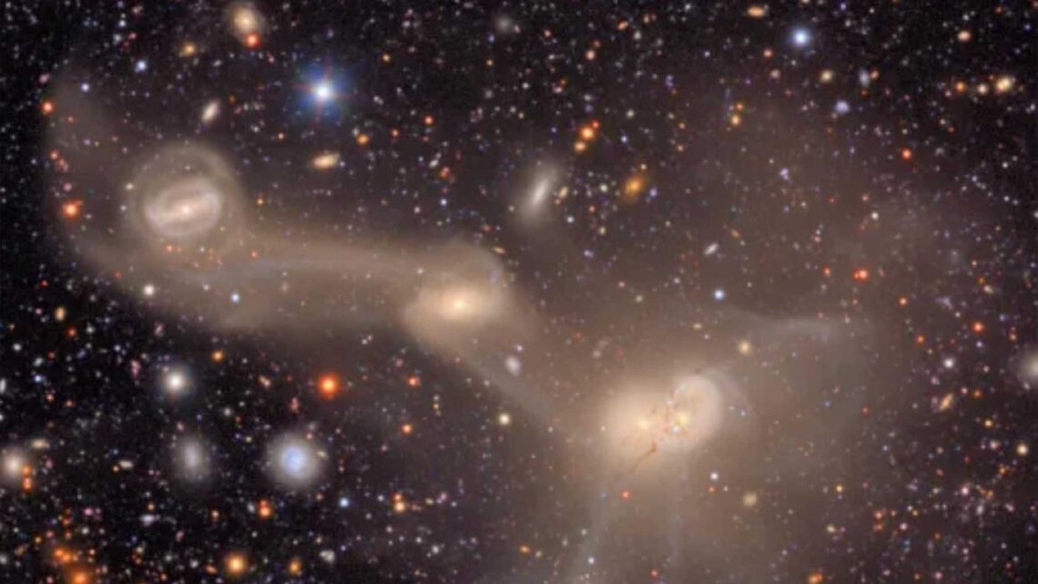INVESTIGADORES UNIVERSITARIOS EN EL PROYECTO ASTRONÓMICO MÁS AMBICIOSO DEL MUNDO INVESTIGADORES UNIVERSITARIOS EN EL PROYECTO ASTRONÓMICO MÁS AMBICIOSO DEL MUNDO