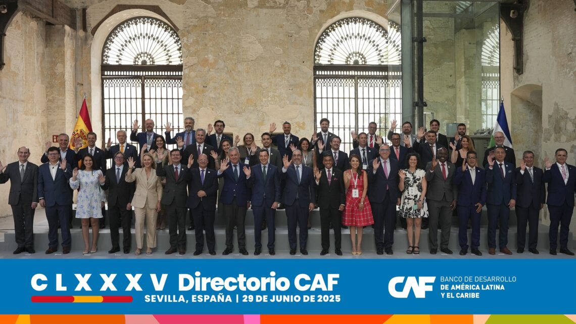 CAF APRUEBA USD 5.200 MILLONES PARA EL DESARROLLO SOSTENIBLE E INCORPORA A DOS NUEVOS PAÍSES CAF APRUEBA USD 5.200 MILLONES PARA EL DESARROLLO SOSTENIBLE E INCORPORA A DOS NUEVOS PAÍSES