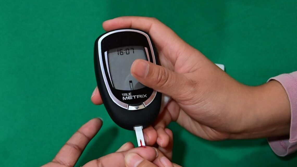 EL INRLGII INSTALA SU FERIA DE LA SALUD