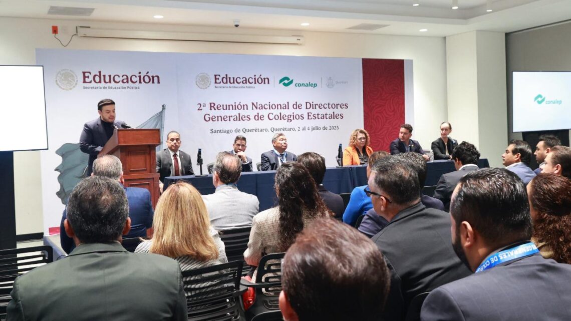 RECONOCEN A 123 ESTUDIANTES DEL CONALEP RECONOCEN A 123 ESTUDIANTES DEL CONALEP