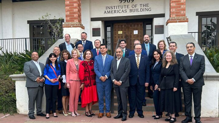 COOPERACIÓN ACADÉMICA BINACIONAL