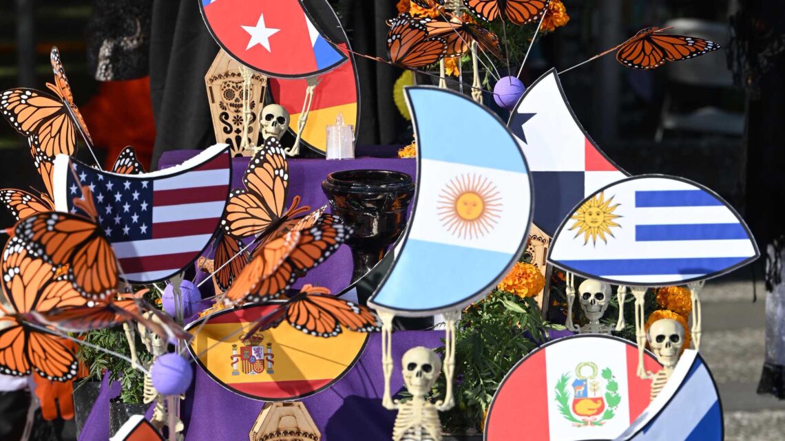 LA CULTURA MEXICANA ES RICA POR SU CAPACIDAD DE INTEGRAR MÚLTIPLES MIGRACIONES Y EXILIOS