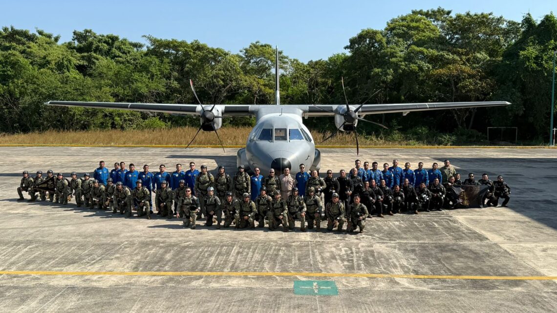 PROFESIONALIZA EQUIPOS DE OPERACIONES ESTRATÉGICAS EN PARACAIDISMO